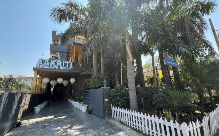 Aakriti Hotels
