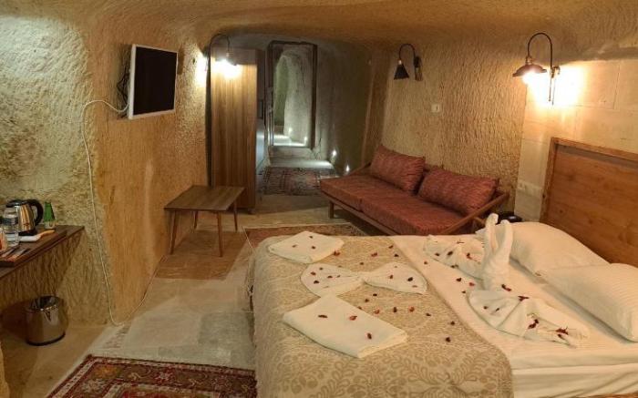 Feris Cave Hotel
