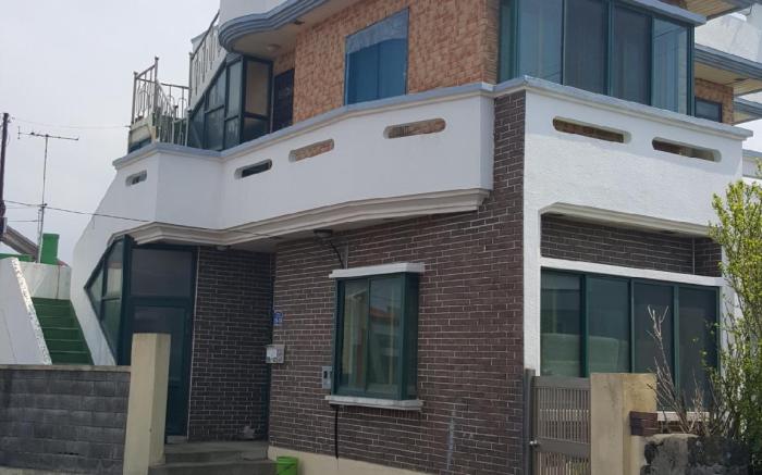 NolmengShuimeng 2nd Floor Entire Guest House, Minshuku