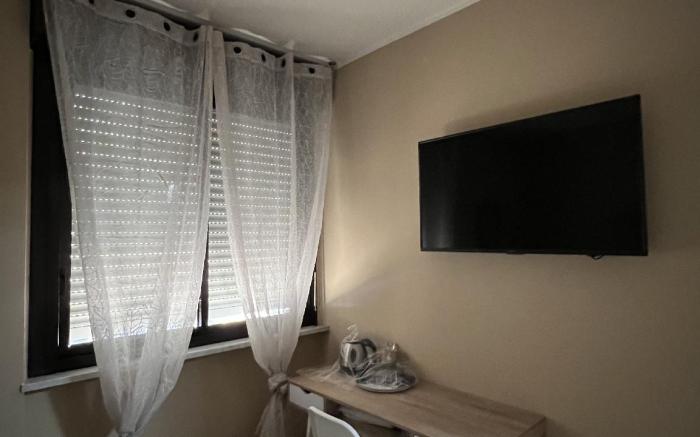 Camera doppia con bagno privato e terrazzino