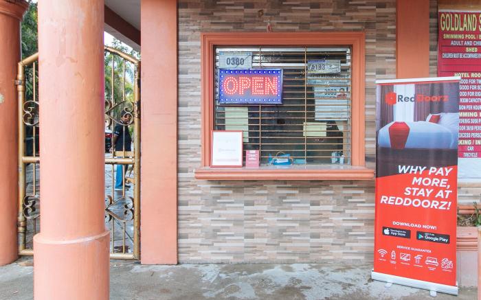 RedDoorz @ Goldland Spring Resort Urdaneta City