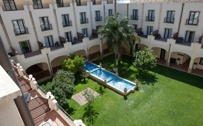 Mahara Hotel & Wellness