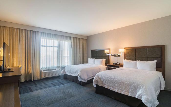 Hampton Inn Chicago North Loyola Station