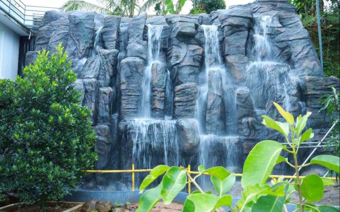 Emerald Royal Residency