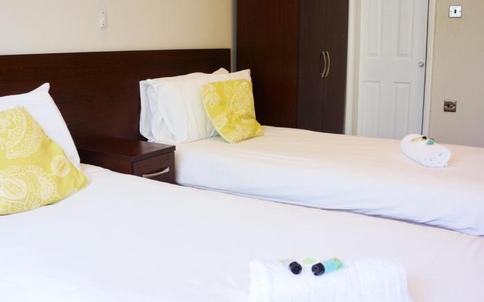 OYO Oban Hotel