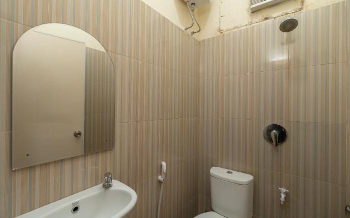 RedDoorz near RS Awal Bros Sudirman Pekanbaru