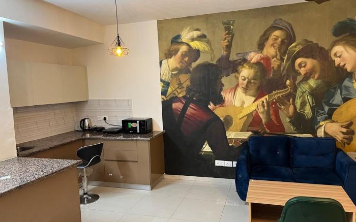 Lovely 1 bed room serviced apartment Noida suites