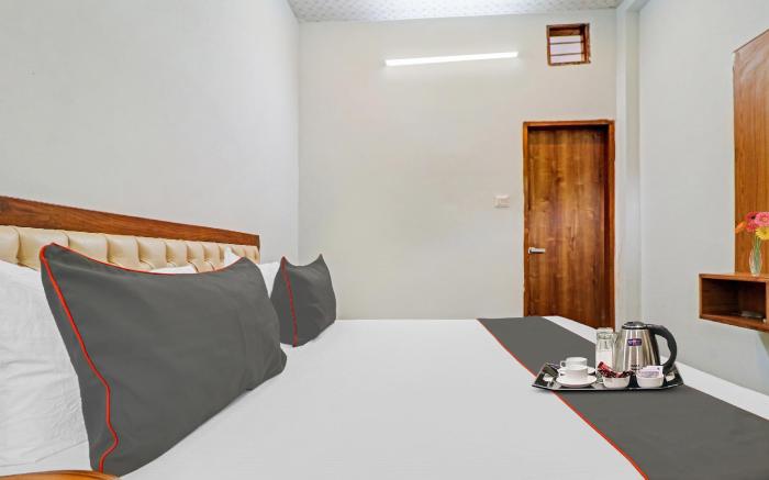 Collection O Studioz Om River Resort