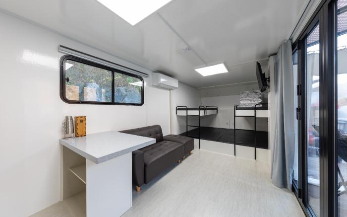 Jade Byeolbit Caravan