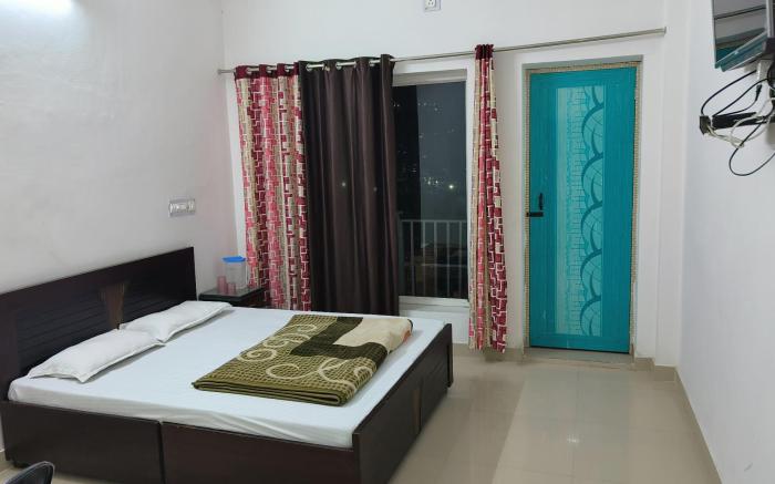 Vishwanath hotel