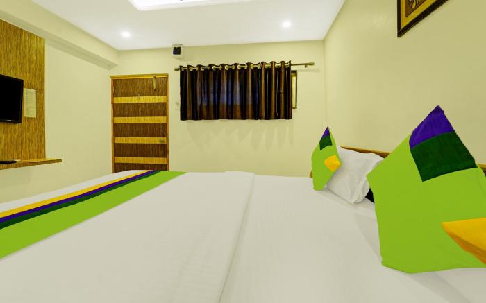 Treebo Surya Comforts, 200 Mtrs From Kolhapur Railway Station