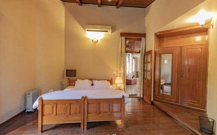 Creekside Villa