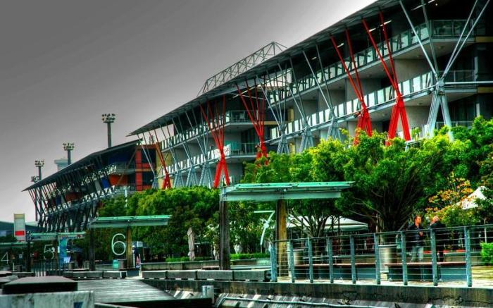 Harbour Phoenix Hotel