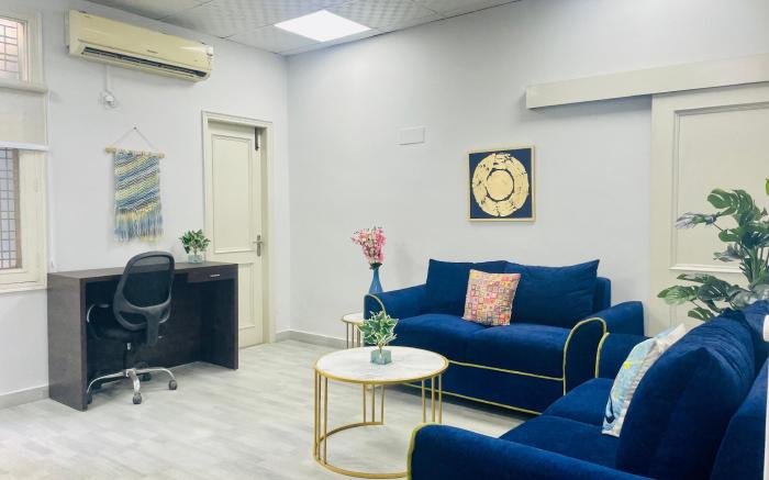 BluO 1BHK Galleria Market - BathTub, Patio, Gym TT
