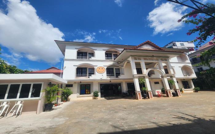 Smiley's Guesthouse