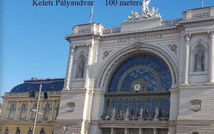 Hungaria Center apartment 5 bedroom for 19 person