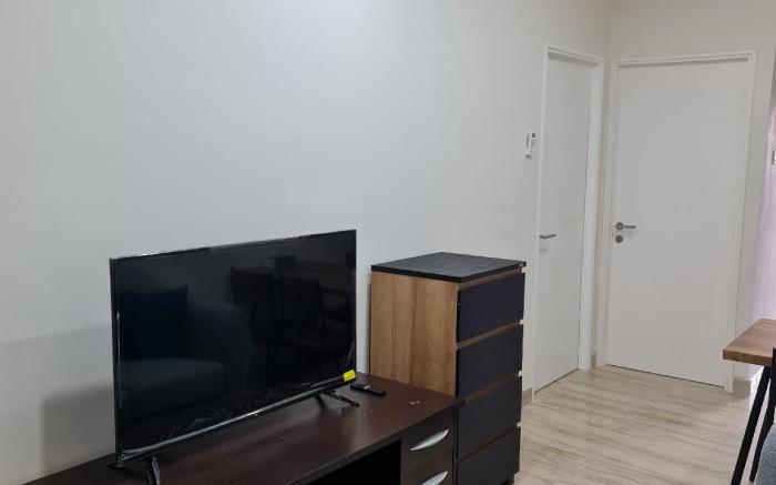 APARTEMEN 2BR PODOMORO TOWER LINCOLN @ DeliPark