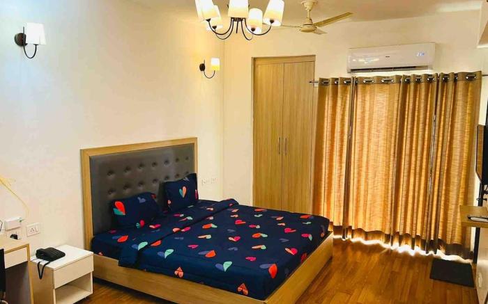Circle by Noida Studios