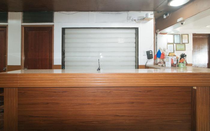 RedDoorz @ Plaza La Paz Iloilo City