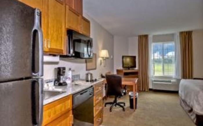 Candlewood Suites Burlington By IHG