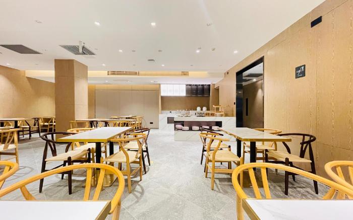 Atour X Hotel Guangzhou Zhujiang New City Tianhe Park Metro Station