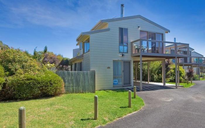 Coral Reef Holiday House