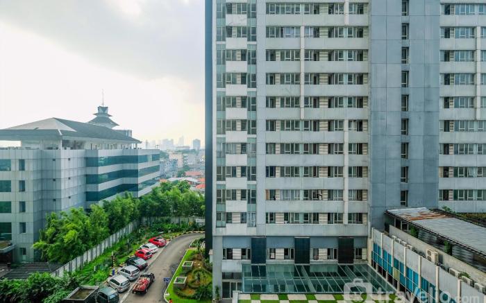 Comfort and Homey 2BR at Nifarro Park By Travelio