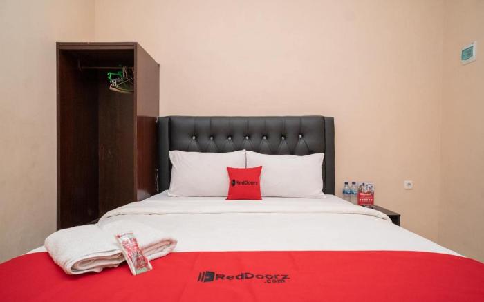 RedDoorz Syariah near Lippo Plaza Sidoarjo