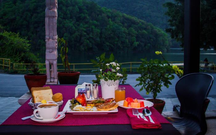 Lake View Resort