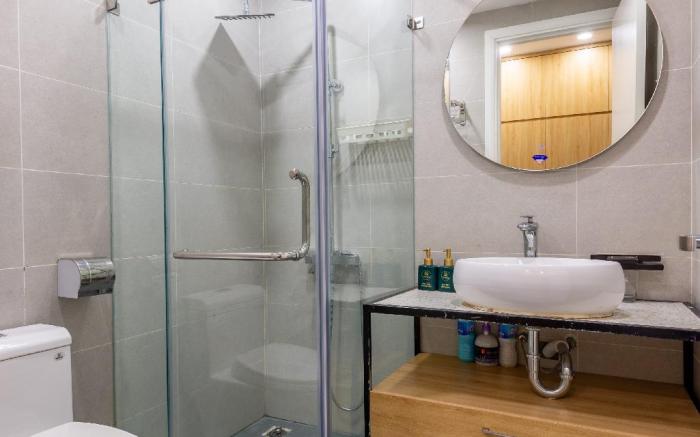 Charming studio Great view  in Cau Giay street