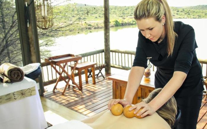 Buffelsdrift Game Lodge and Hotel