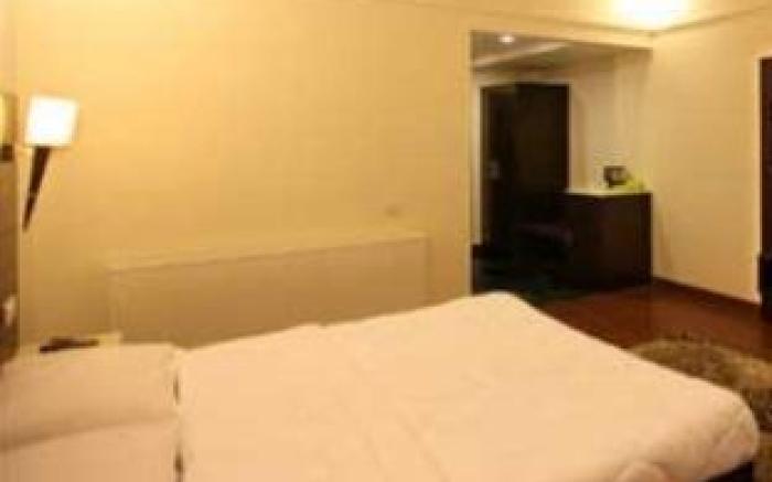 Grand Treat Hotel