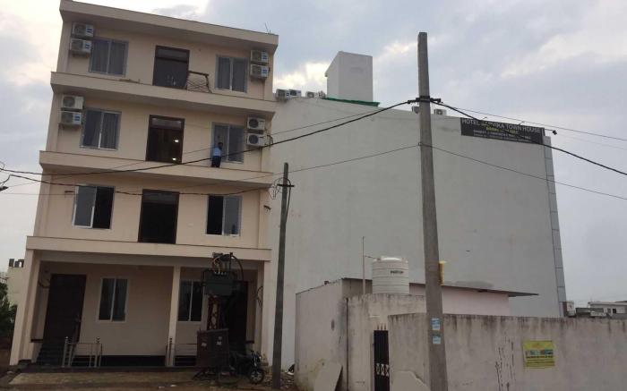 Hotel O Sarvika