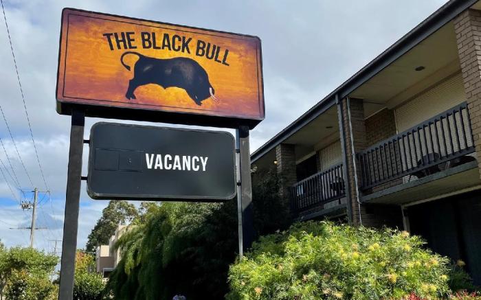 Black Bull Motel