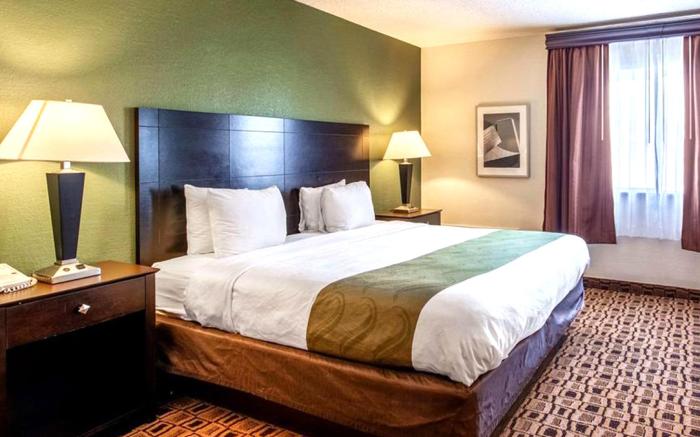 Coratel Plus Suites  Wichita West Airport
