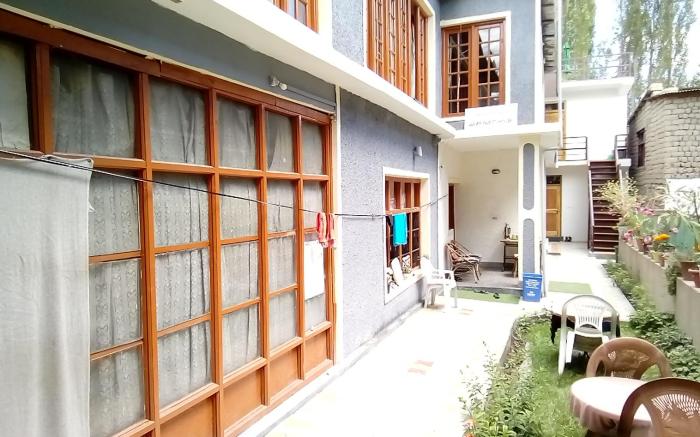 Julay Guest House