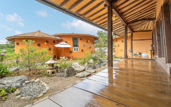 Taean Todamgil Pension