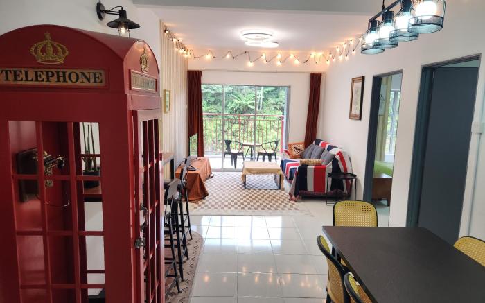 British Styles Emerald Avenue (10Pax) 623 (Wifi)
