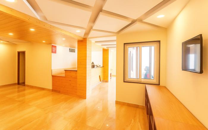 Hotel Samrat - On Mall Road 