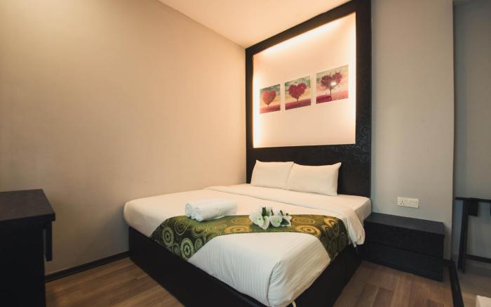Hotel CIQ,  Wong Ah Fook