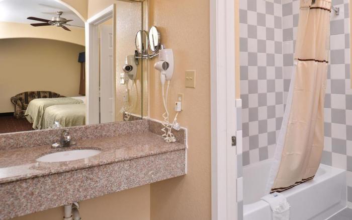 Americas Best Value Inn Baytown