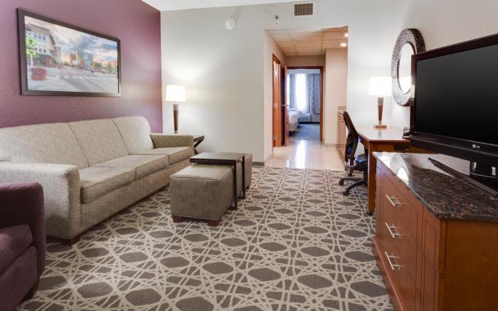 Drury Inn & Suites Middletown Franklin
