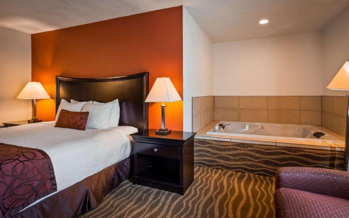 Best Western PLUS Corning Inn