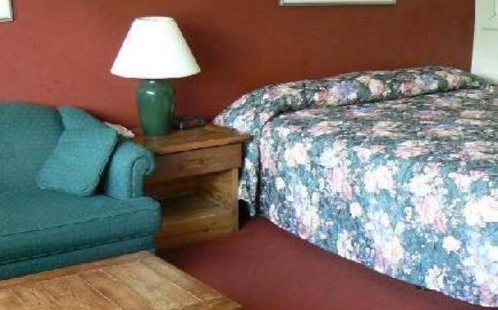 Snowy Owl Inn