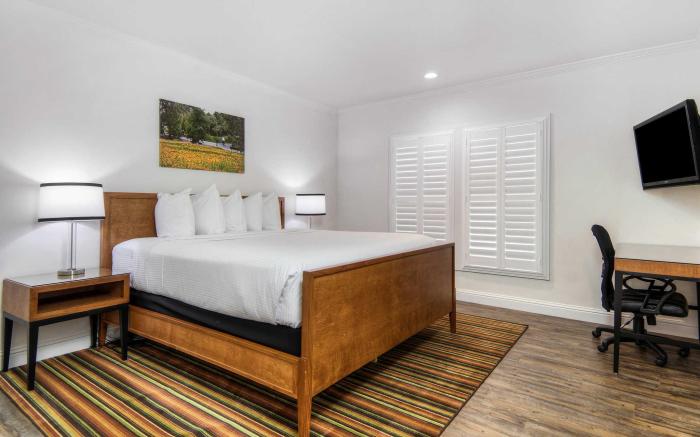 Aggie Inn, Ascend Hotel Collection
