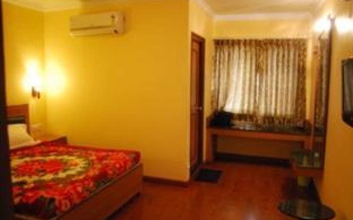 Nahar Manchester Inn