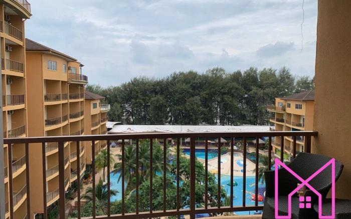 Theme Park View Jacuzzi Suite At Gold Coast Morib