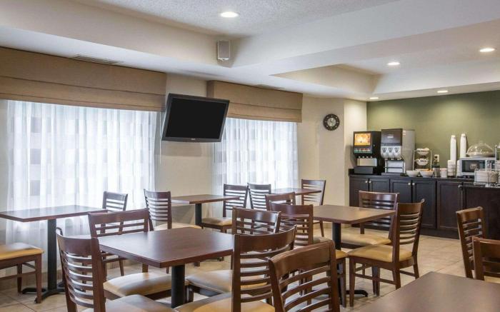 Sleep Inn & Suites Queensbury - Lake George