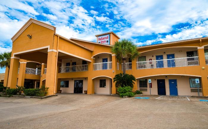 Island Inn By OYO Galveston Beach, TX