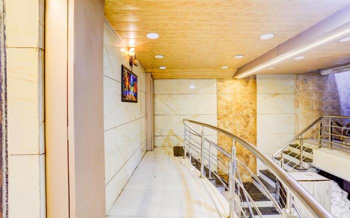 Super Hotel O Ambedkar Chowk Ulhasnagar